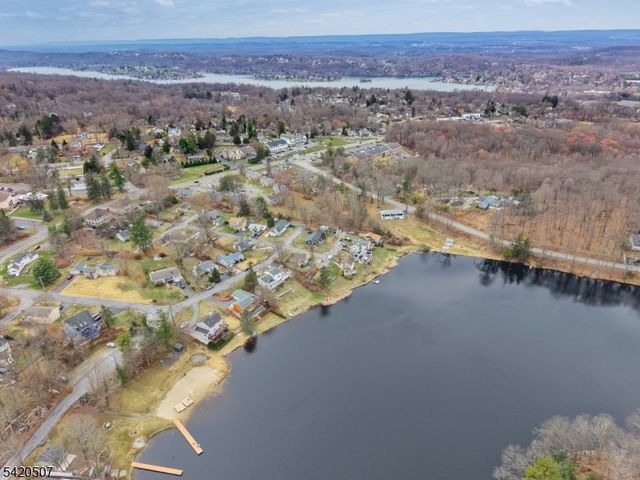 35 Lake Ter, Sparta Twp., NJ 07871