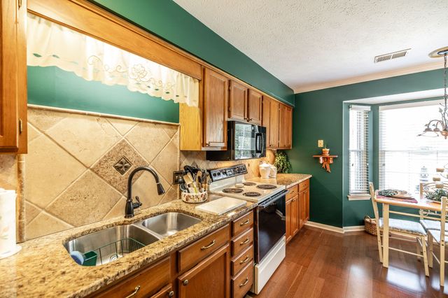 106 Rolling Meadows Dr, Goodlettsville, TN 37072