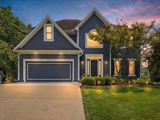 232 Winterpark Circle, Lee's Summit, MO 64081