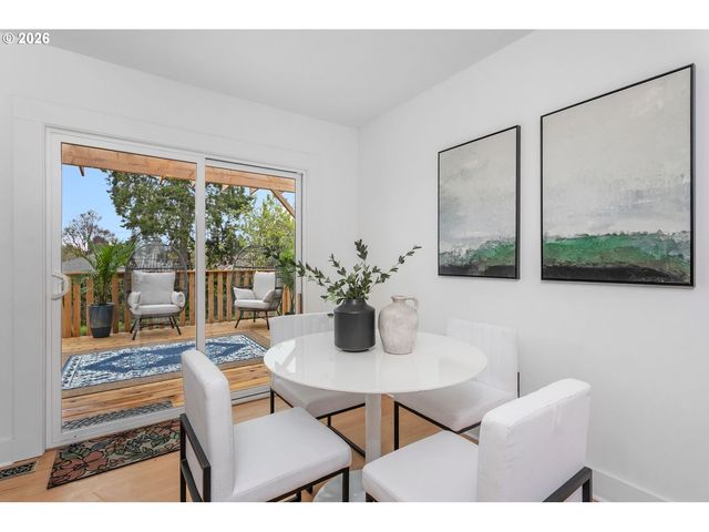 25 N MORGAN St, Portland, OR 97217