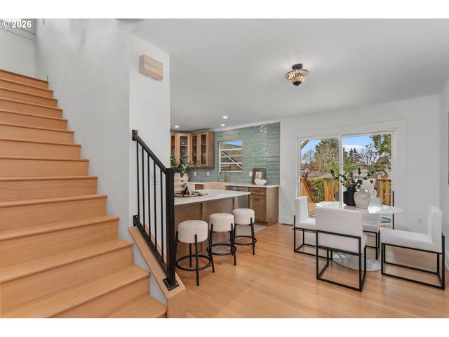 25 N MORGAN St, Portland, OR 97217