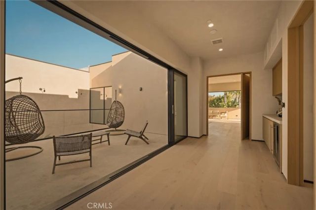 15450 Huston, Sherman Oaks, CA 91403