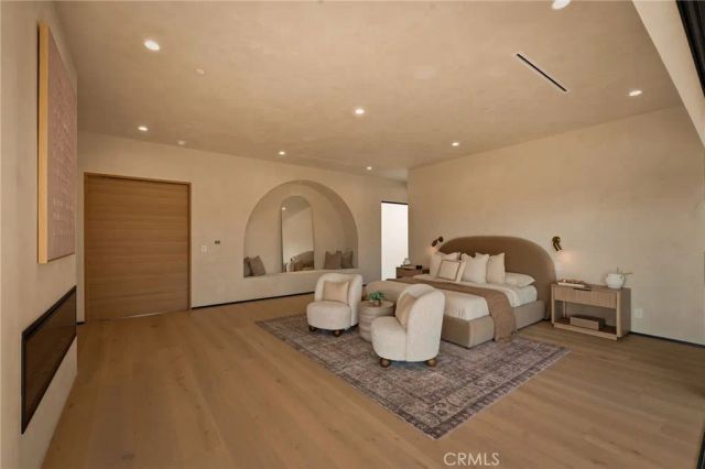 15450 Huston, Sherman Oaks, CA 91403