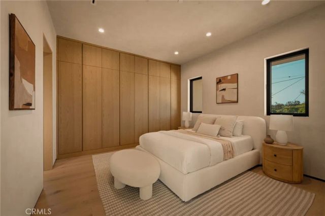 15450 Huston, Sherman Oaks, CA 91403