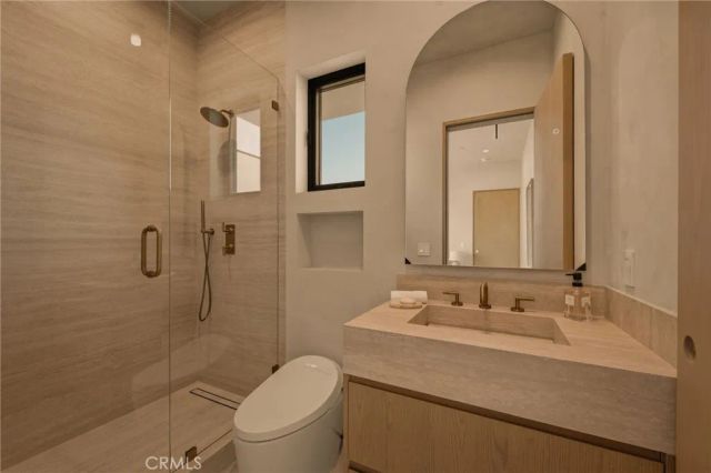 15450 Huston, Sherman Oaks, CA 91403