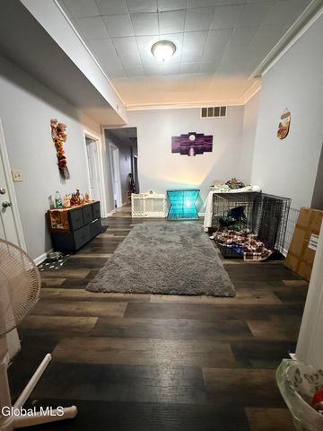 301 2nd Street, Troy, NY 12180