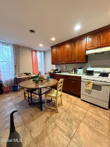 301 2nd Street, Troy, NY 12180