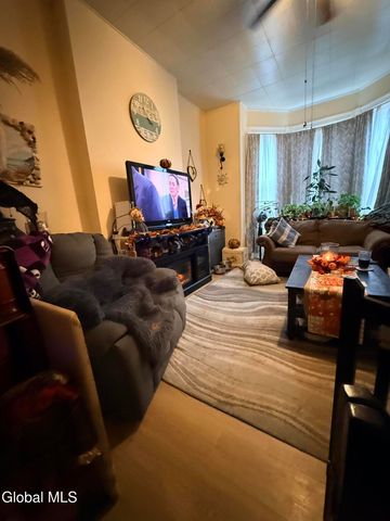 301 2nd Street, Troy, NY 12180