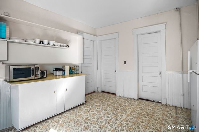 130 Mansfield Street, New Haven, CT 06511