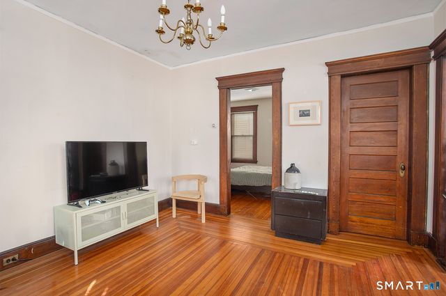 130 Mansfield Street, New Haven, CT 06511