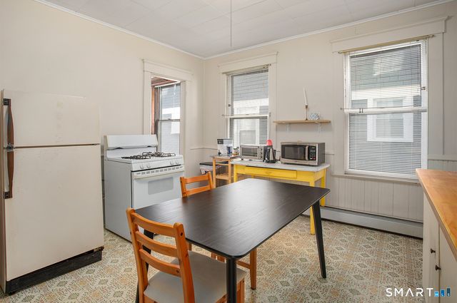 130 Mansfield Street, New Haven, CT 06511