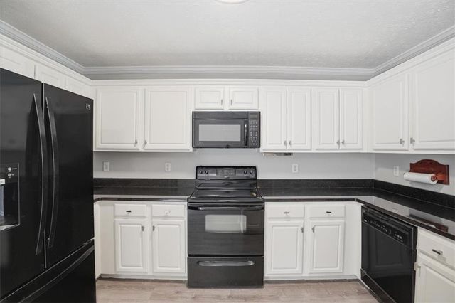 8085 River Chase Drive, Ball Ground, GA 30107