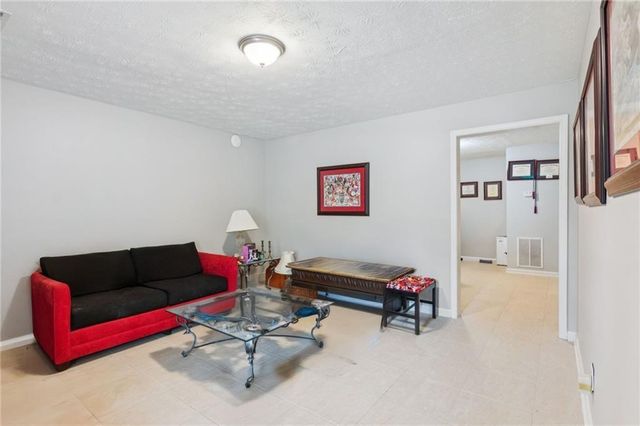 8085 River Chase Drive, Ball Ground, GA 30107