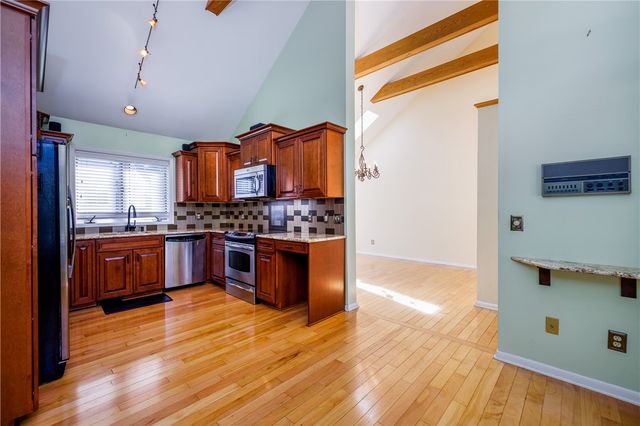 1 Woods Point, Penfield, NY 14580