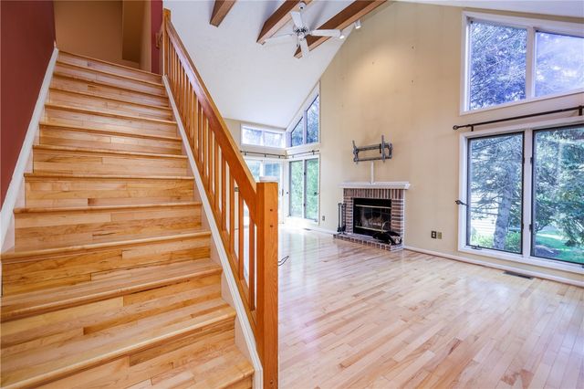 1 Woods Point, Penfield, NY 14580