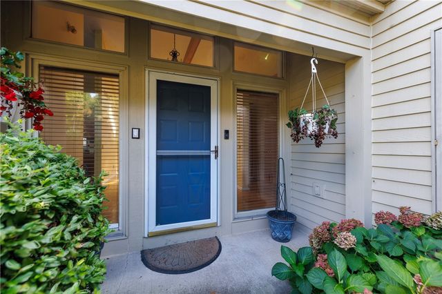 1 Woods Point, Penfield, NY 14580