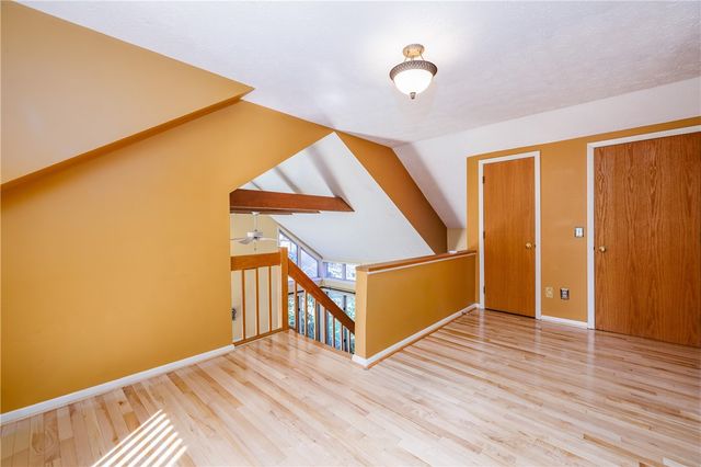 1 Woods Point, Penfield, NY 14580