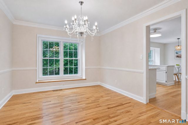 2 Sutherland Drive, Newtown, CT 06482