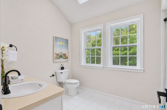 2 Sutherland Drive, Newtown, CT 06482