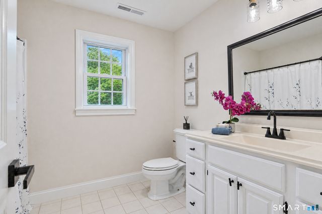 2 Sutherland Drive, Newtown, CT 06482