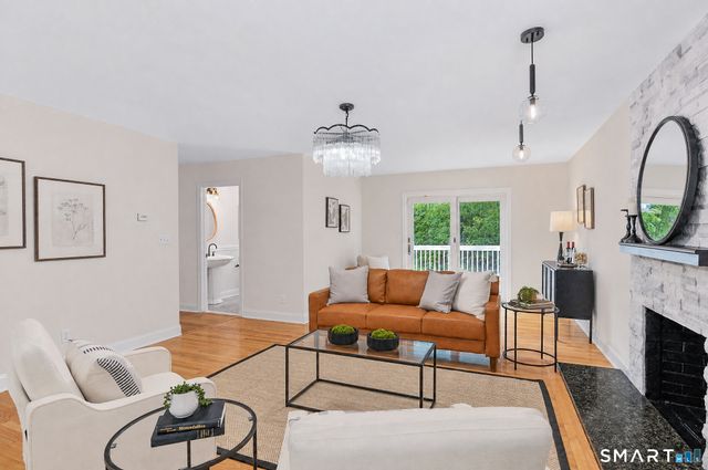 2 Sutherland Drive, Newtown, CT 06482