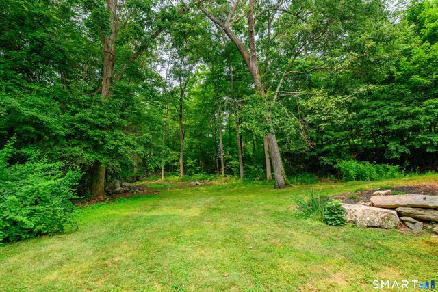 2 Sutherland Drive, Newtown, CT 06482