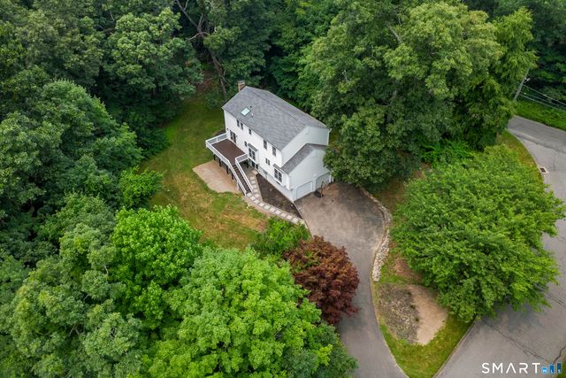 2 Sutherland Drive, Newtown, CT 06482