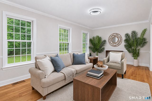 2 Sutherland Drive, Newtown, CT 06482