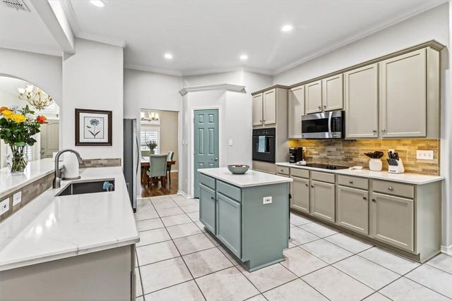 7614 Bayonne Dr, Corpus Christi, TX 78414