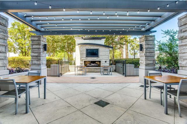 360 Nueces ST 2501, Austin, TX 78701