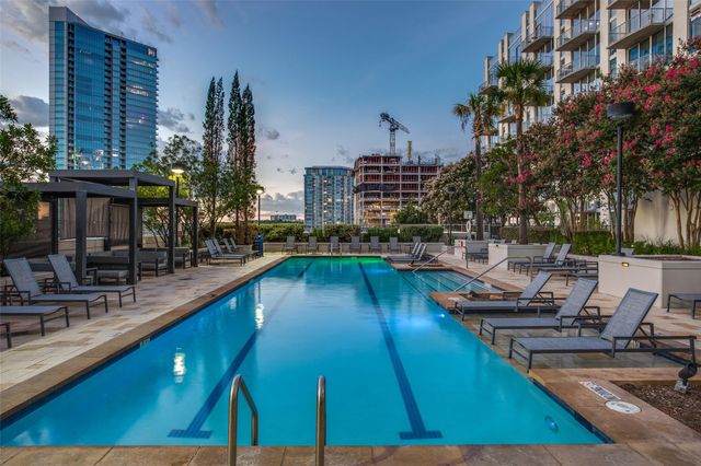 360 Nueces ST 2501, Austin, TX 78701