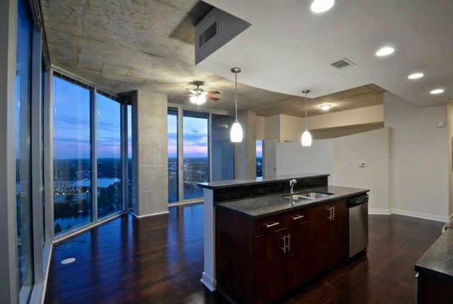 360 Nueces ST 2501, Austin, TX 78701