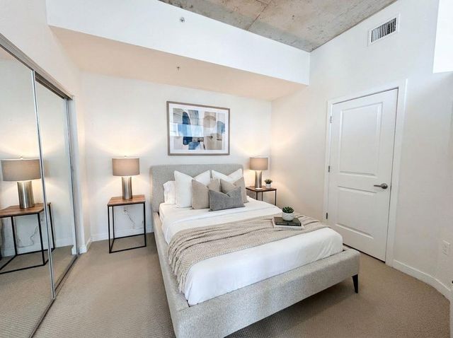 360 Nueces ST 2501, Austin, TX 78701