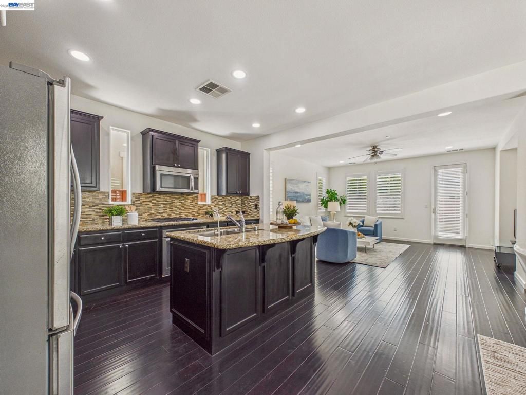 Image 18 of property listing at 4454 Irisview Pl, San Ramon, CA 94582