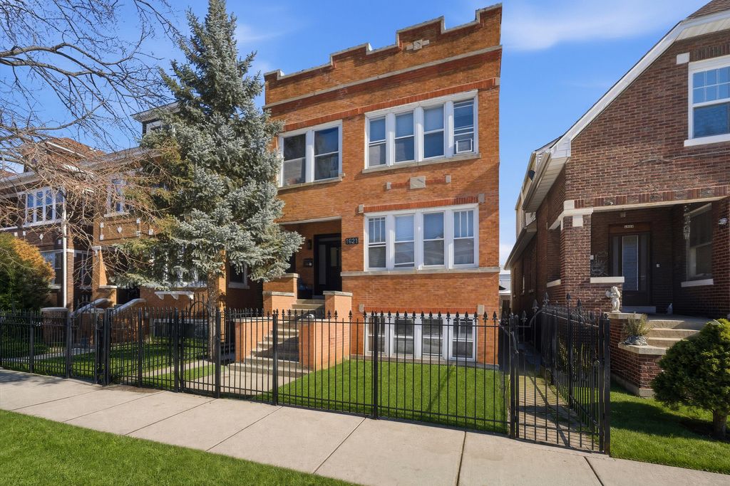 1621 S 50th Court, Cicero, IL 60804