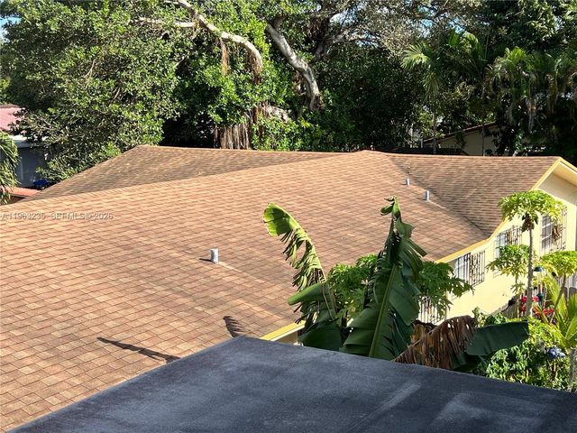 733 NW 33rd Avenue, Miami, FL 33125