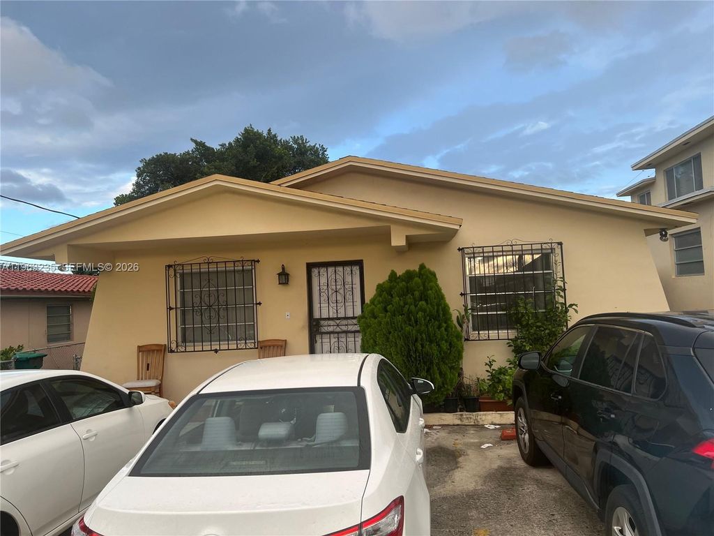 733 NW 33rd Avenue, Miami, FL 33125