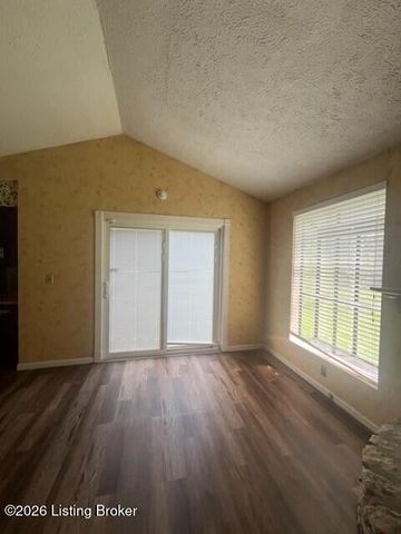 8605 Blue Lick Rd, Louisville, KY 40219
