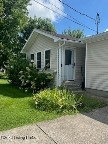 8605 Blue Lick Rd, Louisville, KY 40219