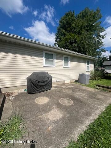 8605 Blue Lick Rd, Louisville, KY 40219