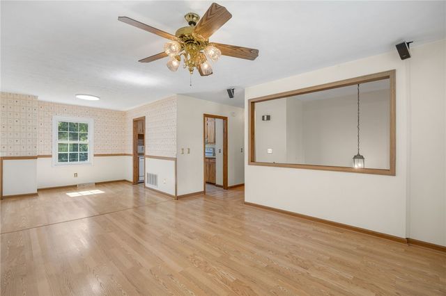 110 Earl Street, Pickens, SC 29671