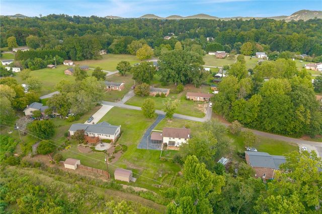 110 Earl Street, Pickens, SC 29671
