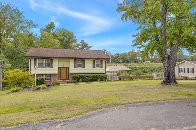 110 Earl Street, Pickens, SC 29671