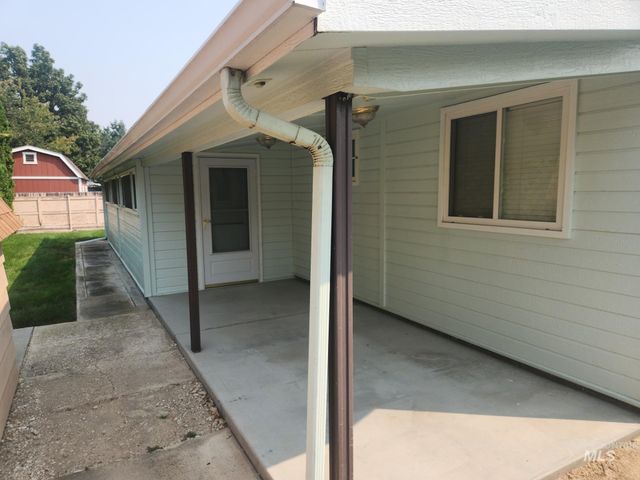 2061 N Todd Way, Meridian, ID 83646