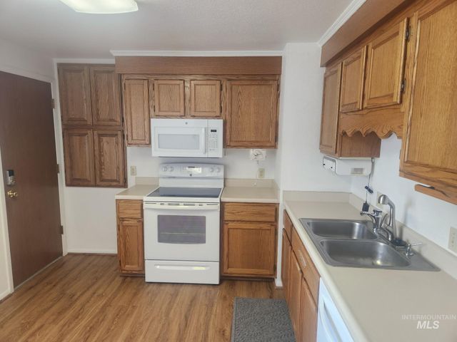 2061 N Todd Way, Meridian, ID 83646
