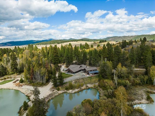 467 Gold Fork Rd, Donnelly, ID 83615