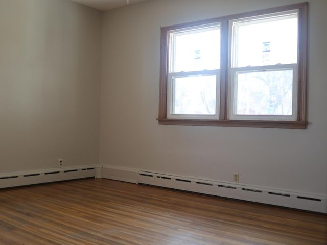 95 Rose Avenue W, Saint Paul, MN 55117