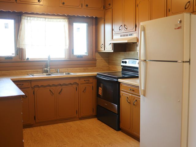 95 Rose Avenue W, Saint Paul, MN 55117