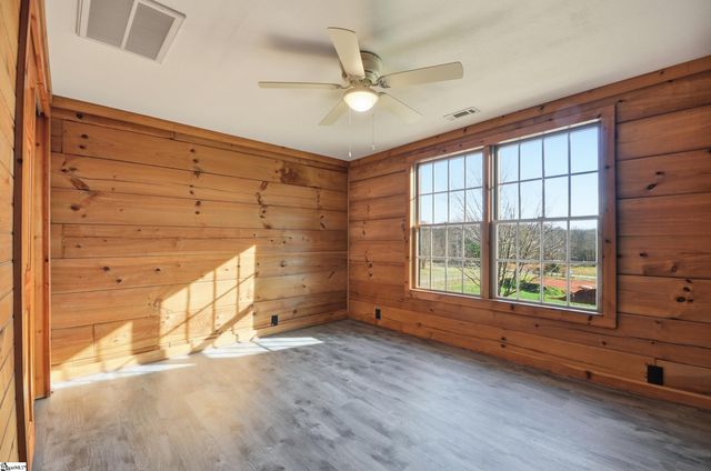 738 Stewart Gin Road, Liberty, SC 29657