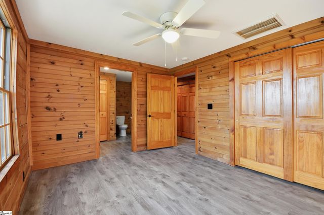 738 Stewart Gin Road, Liberty, SC 29657